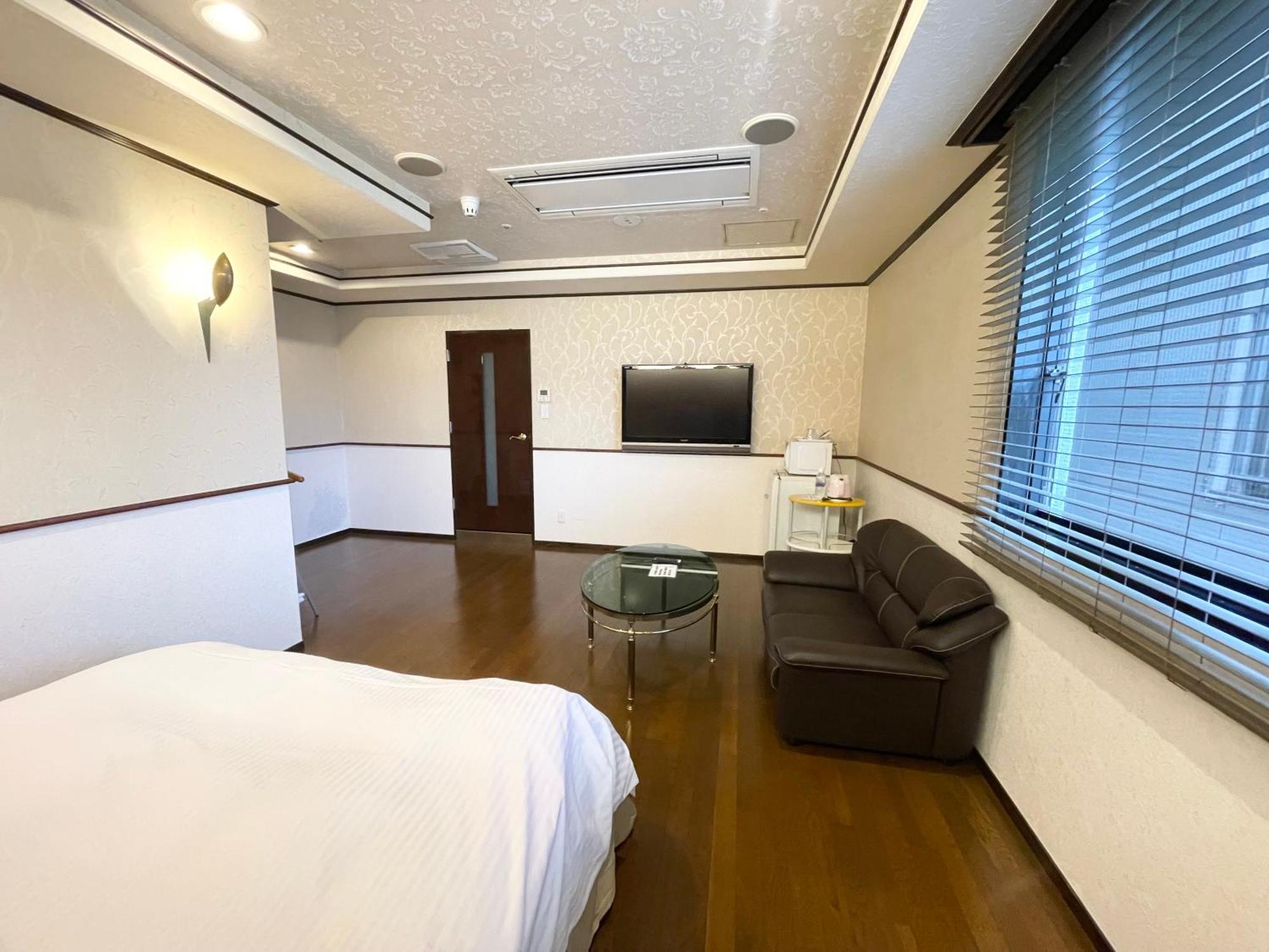 Hotel Ritz Koshien Нішіномія Екстер'єр фото